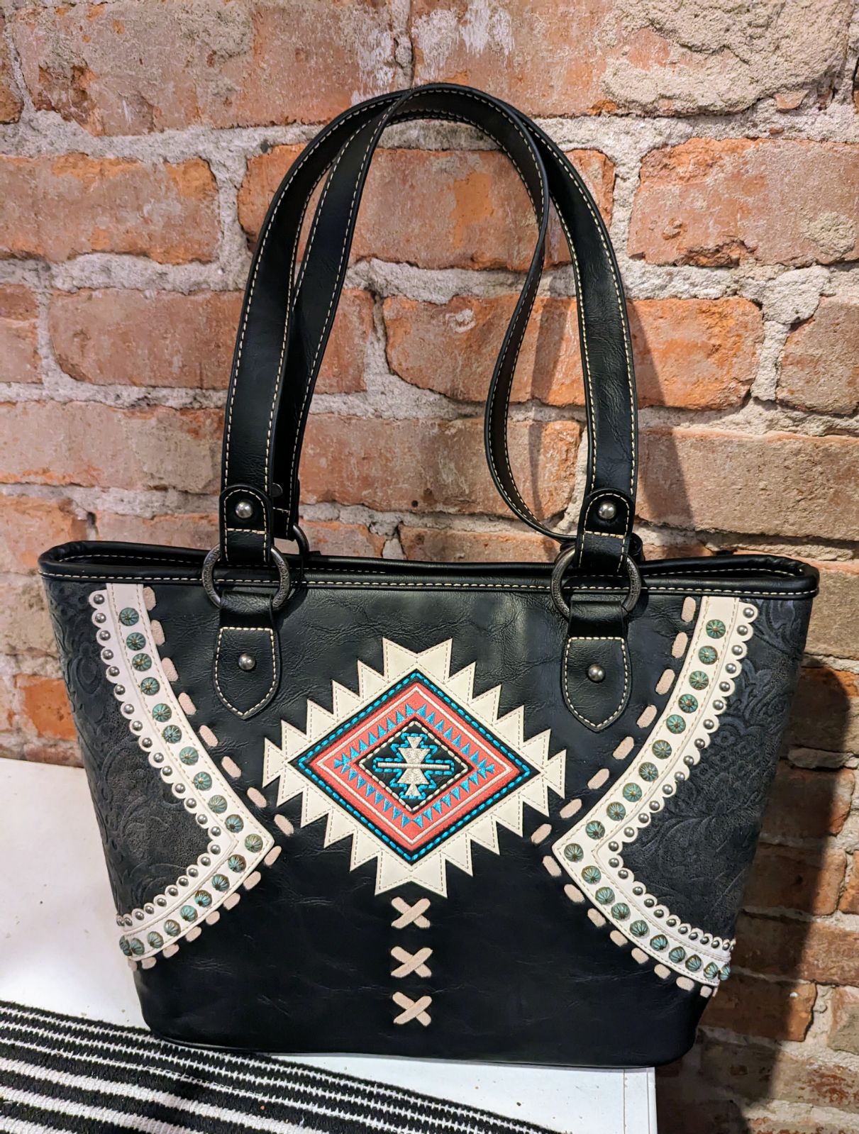 Montana West Black/White Aztech Purse