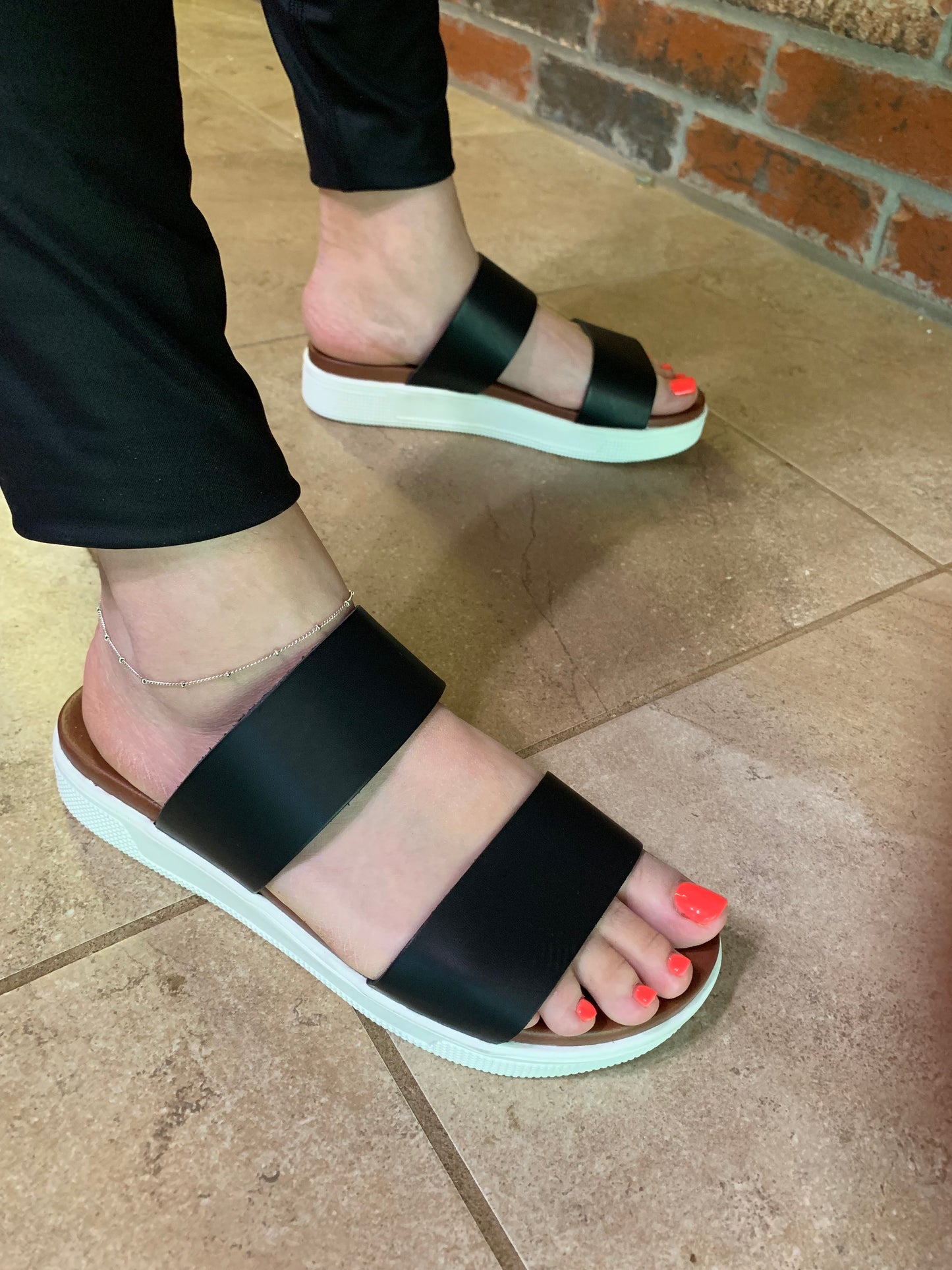 MIA - 2 Strap Sandal W/B