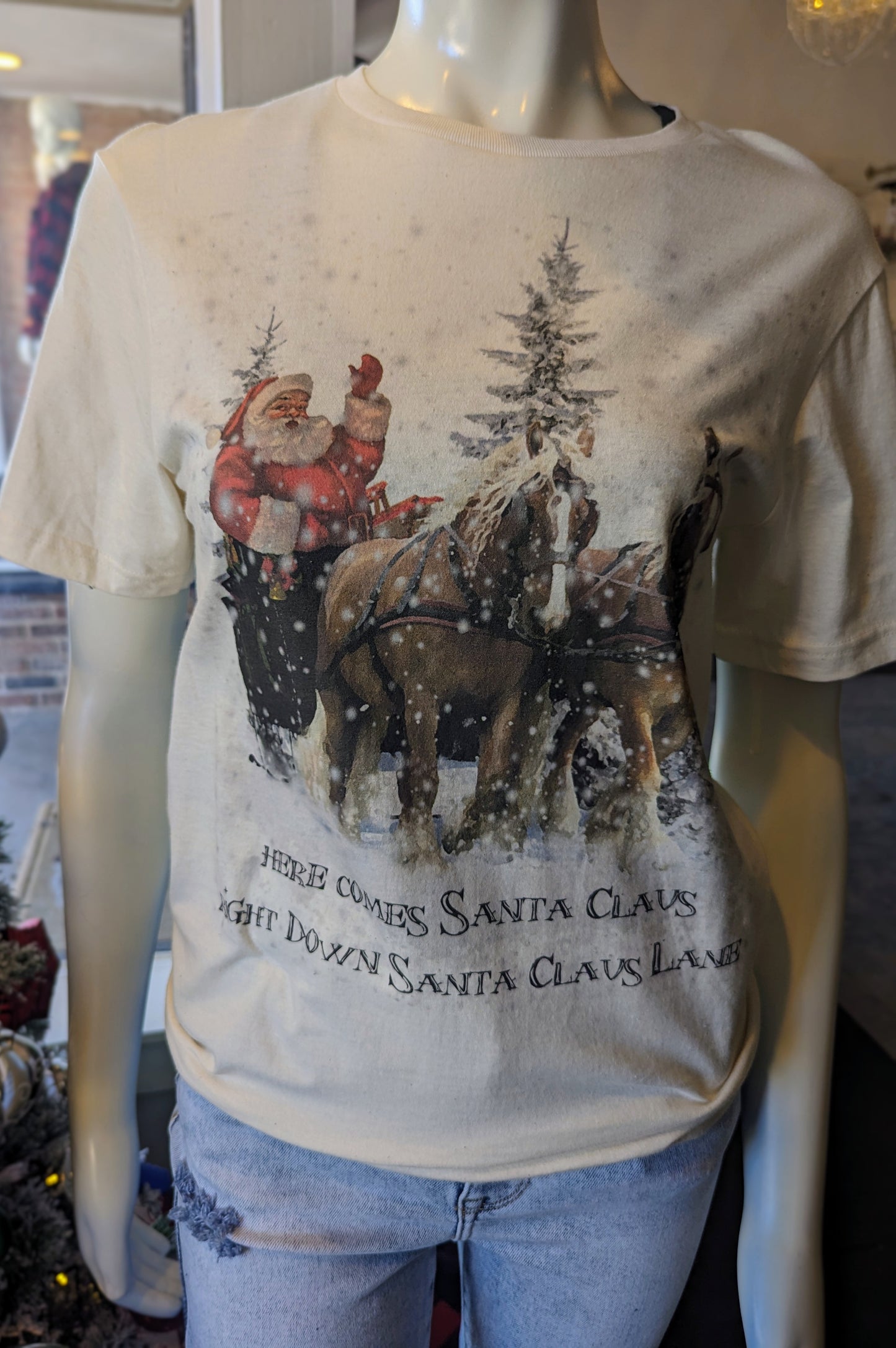 Here Comes Santa Tee