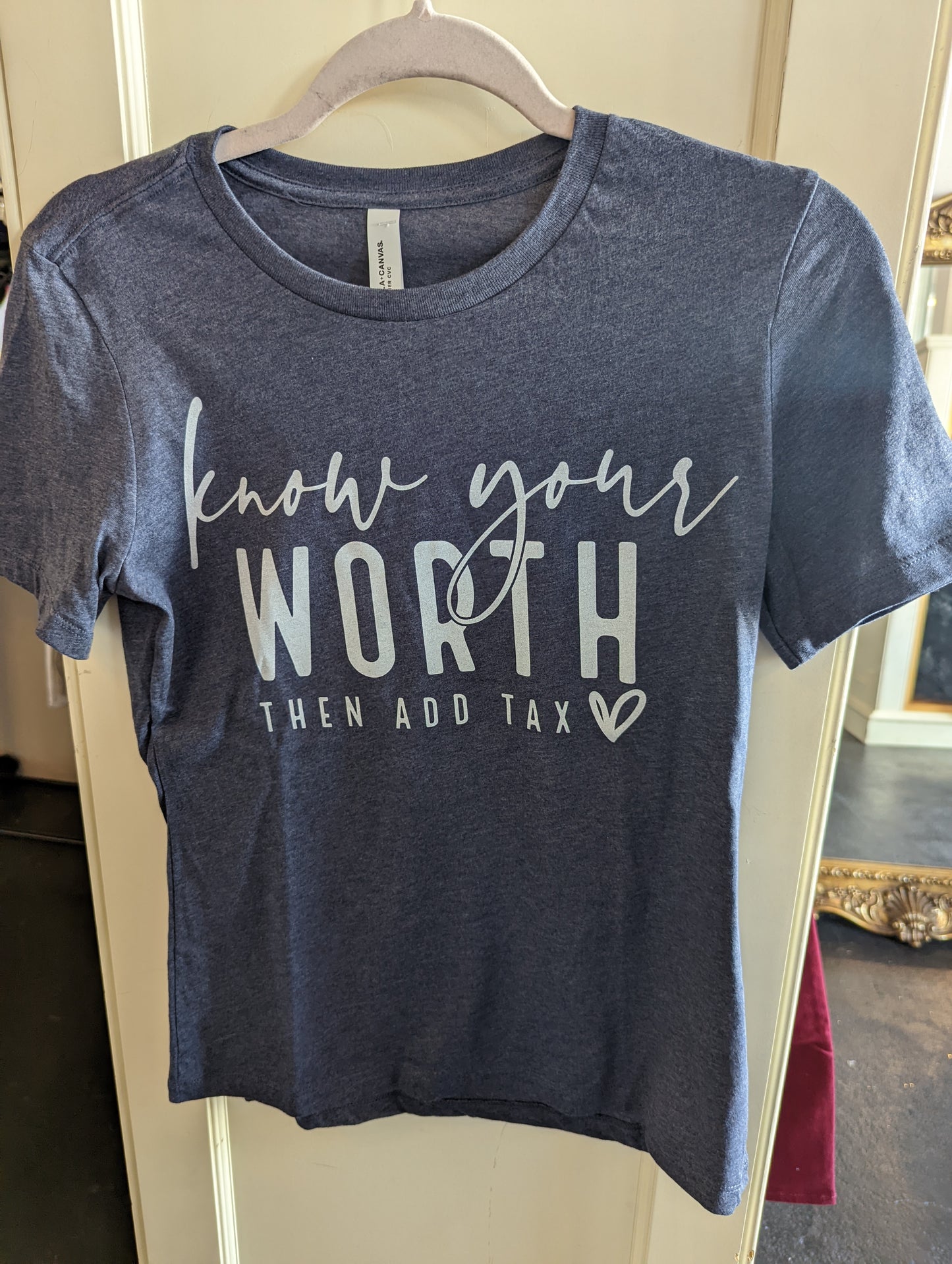 Know Your Worth Graphic Tee